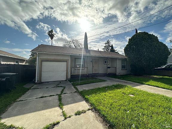 2nd image of 1137 L Street