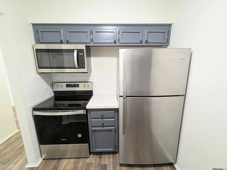 402 Lee Dr #4B — Photo 3