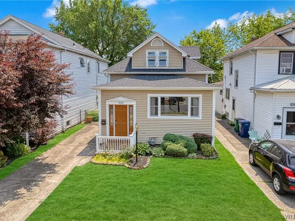 243 Sanders Rd, Buffalo, NY 14216