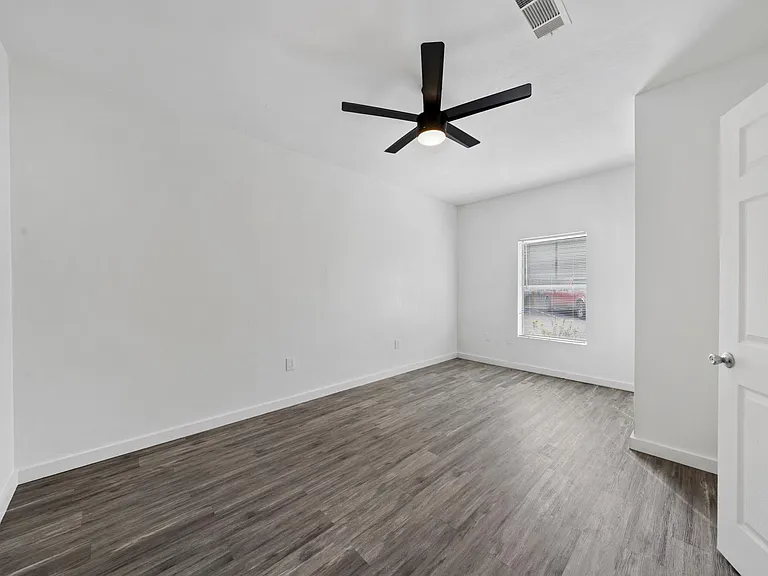 512 Daughtrey Ave #A202 — Photo 13