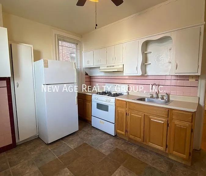 453 S 60th St #2F — Photo 9