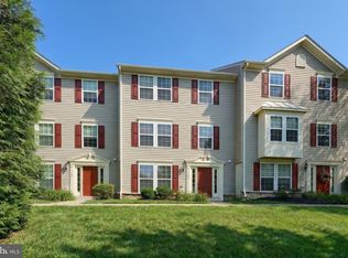 1144 Blue Bird Ln #18, York, PA 17402