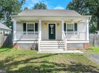 221 Longfellow Ave, Colonial Beach, VA 22443
