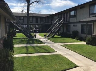 330 W Mountain View Ave APT 102, Glendora, CA 91741