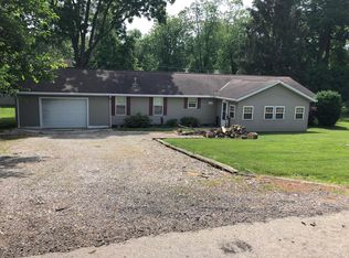 13164 Ivy Rd NE, Thornville, OH 43076