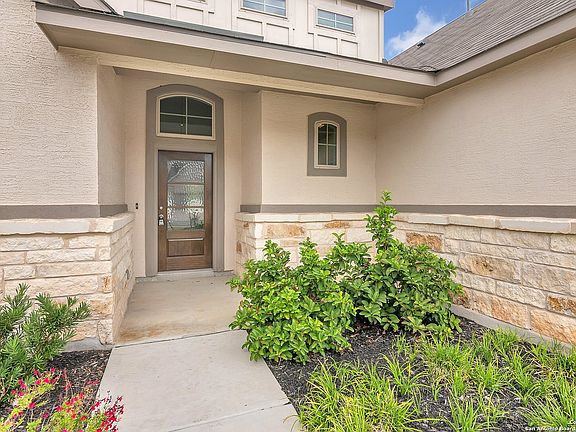 4th image of 2223 Meadow Way