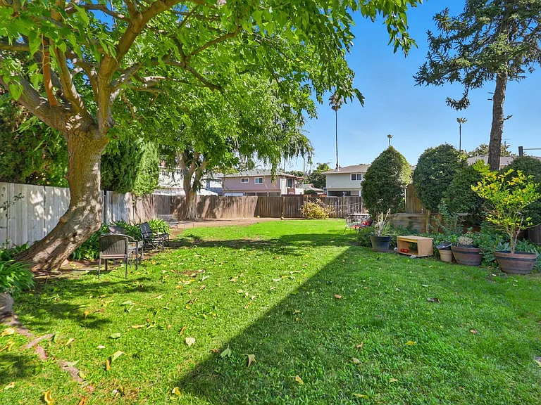 462 Westlake Dr — Photo 8
