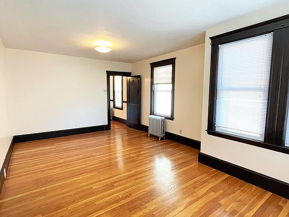 5th image of 229 Independence Ave #2