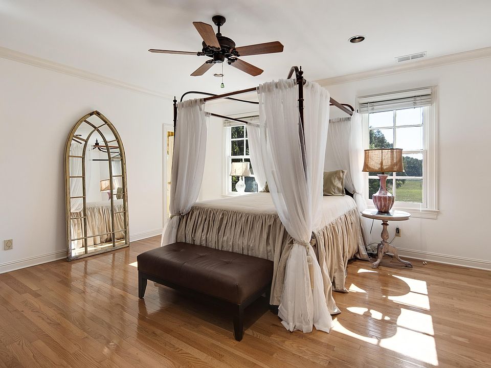 22nd image of this home