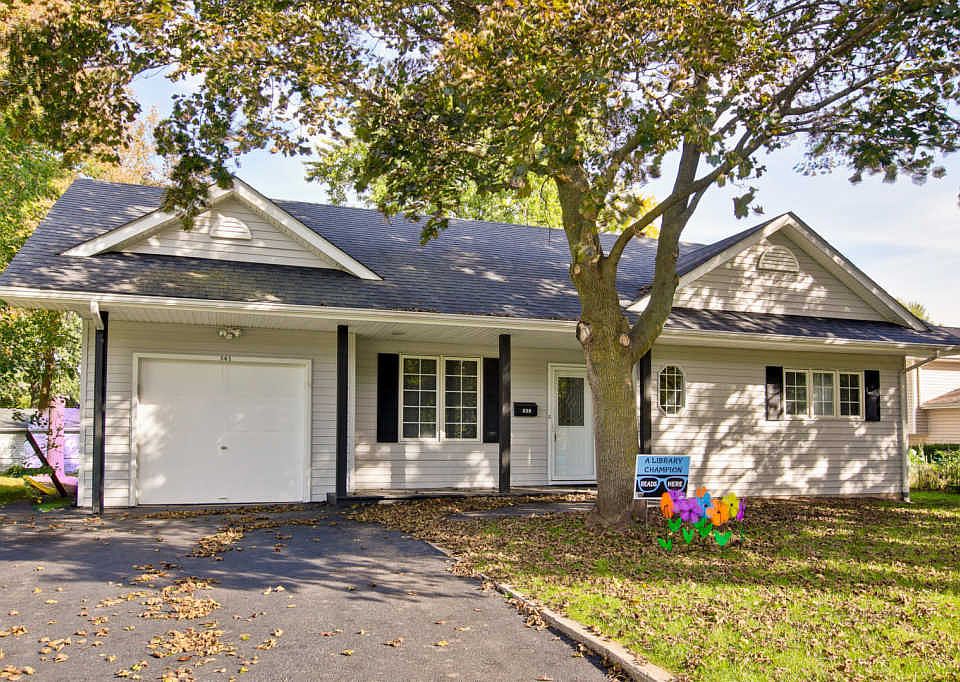 1st image of 561 Manor Ave