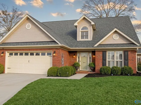1611 Stone River Pl SW, Decatur, AL 35603