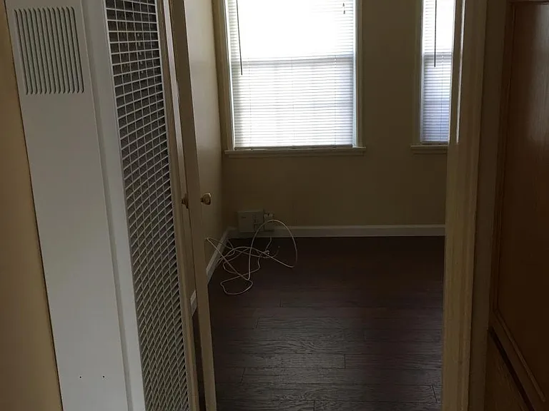 2530 Termino Ave — Photo 12
