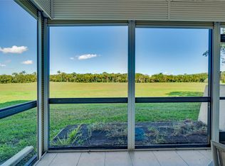 9411 N Hollybrook Lake Dr APT 110, Pembroke Pines, FL 33025
