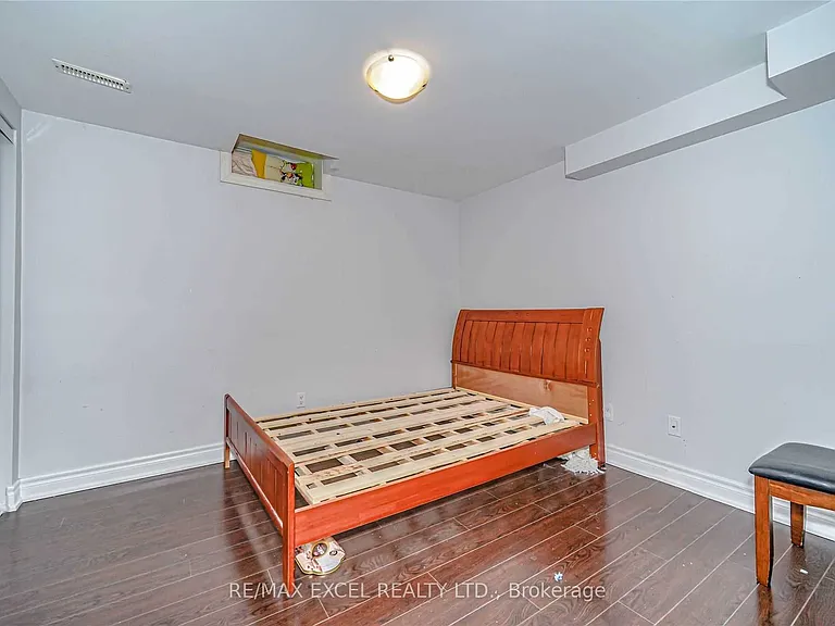 47 Whiteleaf Cres #BASEMENT — Photo 11
