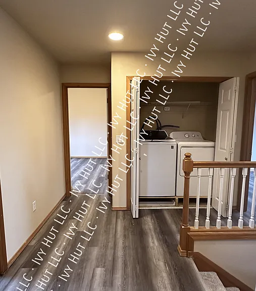 6725 Highland Dr — Photo 9