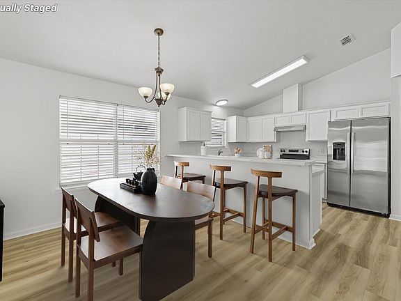 4th image of 4428 Siesta Ct