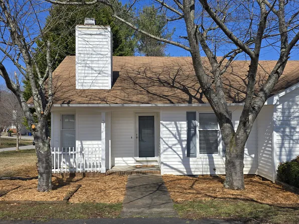 1829 Alyssum Pl #1, Winston Salem, NC 27127