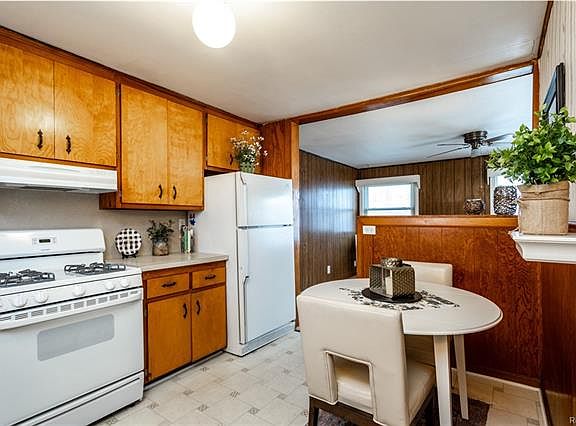 5th image of 34111 Caspian Ct