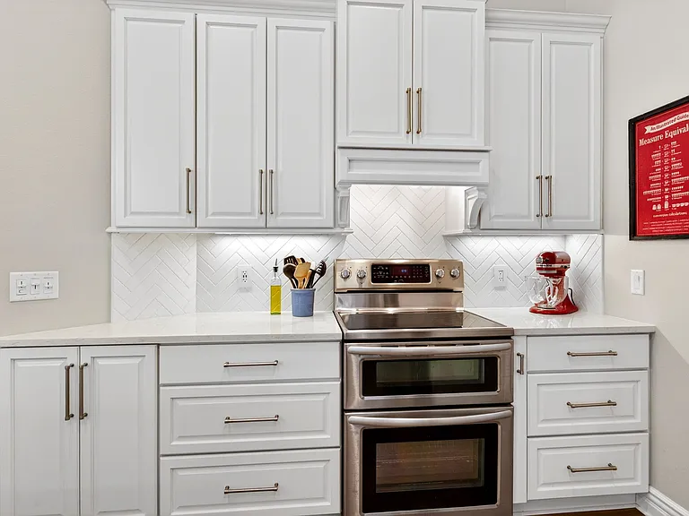 3561 Gatlin Dr — Photo 11