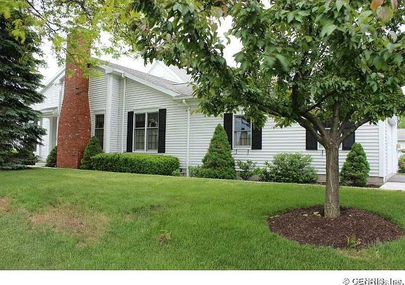 1st image of 46 Hamlin Dr