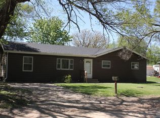 213 N 3rd Ave, Minneapolis, KS 67467