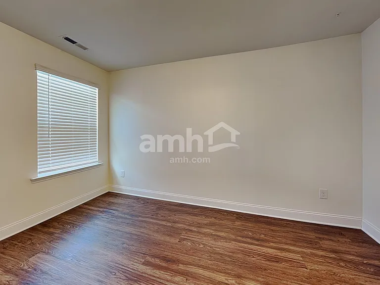 165 Stowe Rd — Photo 14