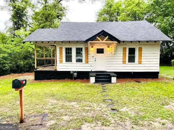 603 Avenue F, West Point, GA 31833
