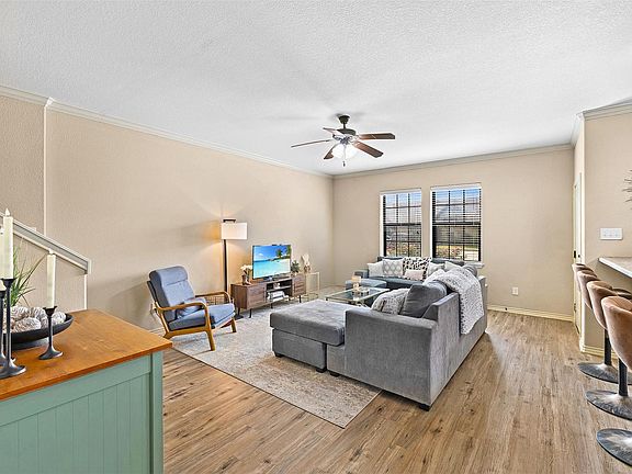 5th image of 3328 Lieutenant Ave