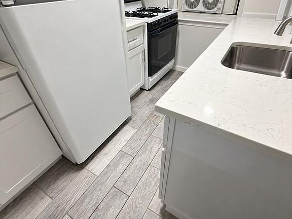 4th image of 144-32 78th Ave APT 2F