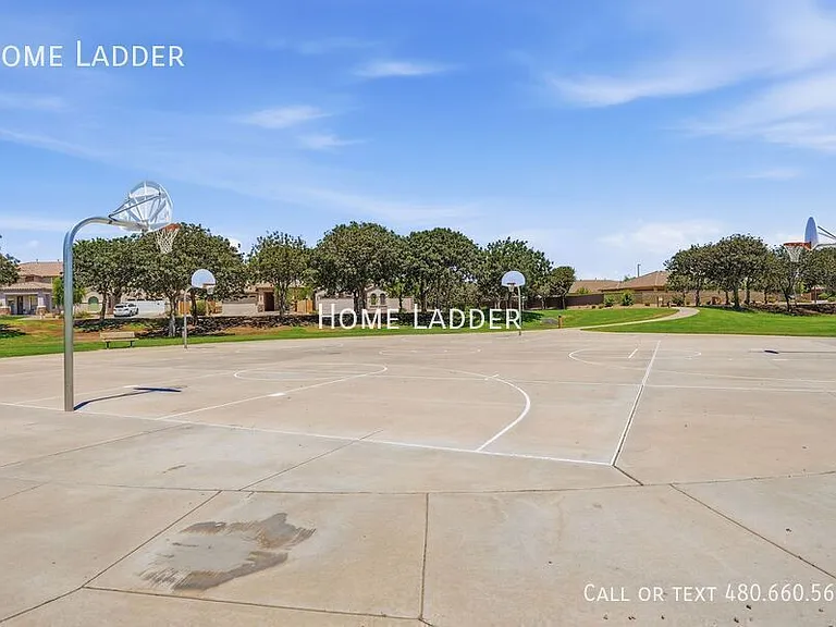 4172 E Santa Fe Ln — Photo 41