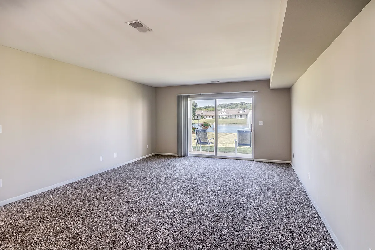 Building Photo - 278 Gethings Cir