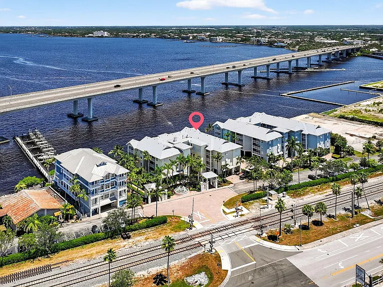 275 NW Flagler Ave #204 — Photo 36