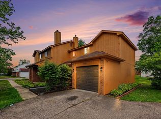 23227 Middlebelt Rd, Farmington, MI 48336