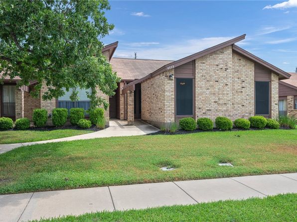 4008 Woodcrest Dr, Bryan, TX 77802