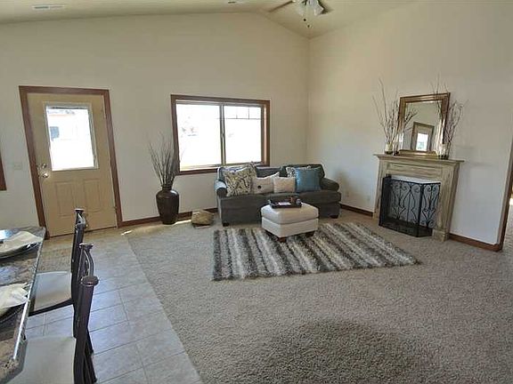4th image of 273 Brookshire Blvd