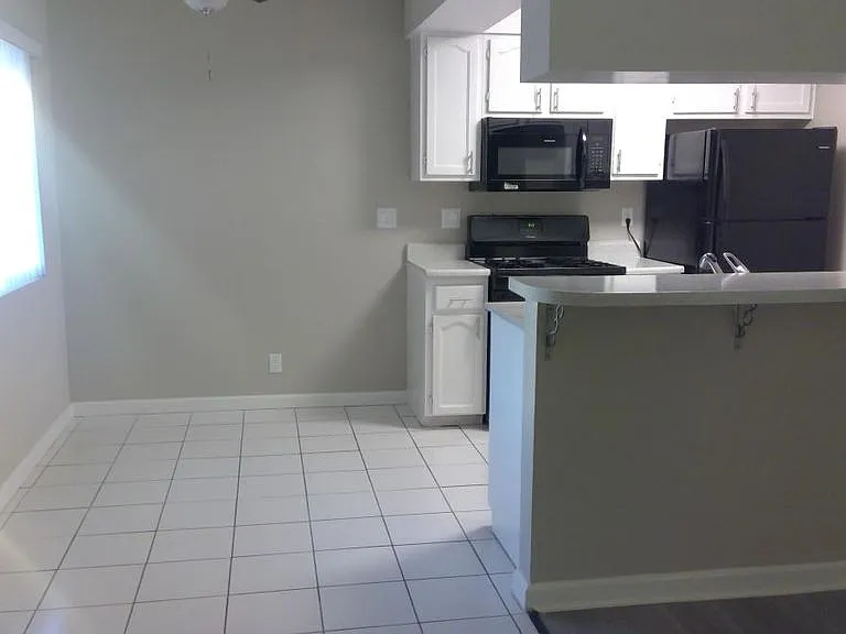 13919 Coteau Dr — Photo 64