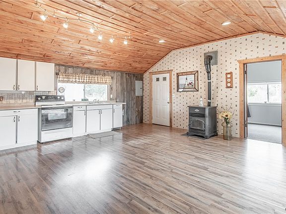 5th image of 10615 Grandjean Rd