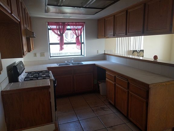 5th image of 1445 Arrow Creek Dr