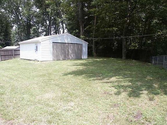2nd image of 788 Dimson Dr E