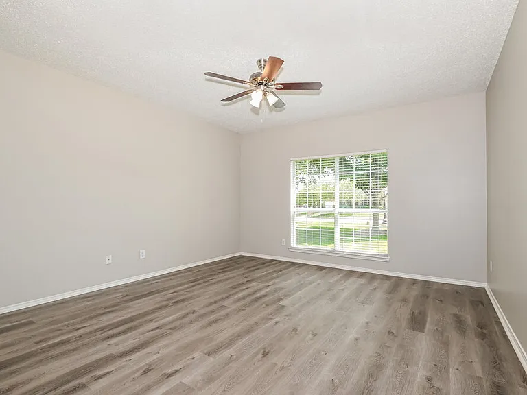 5717 San Marino Dr — Photo 10