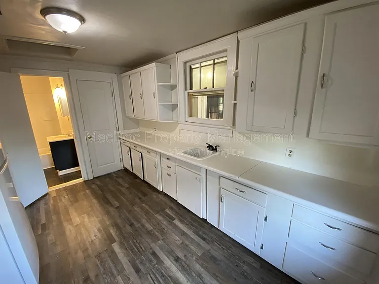 1013 Terrace St — Photo 15