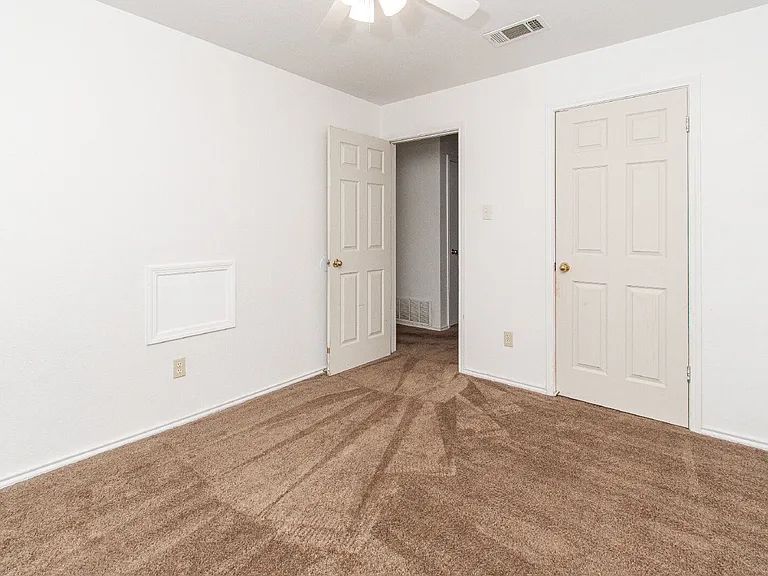 1703 Cedarhill Dr #B — Photo 13