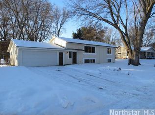 912 Woodlawn Ave, Le Sueur, MN 56058