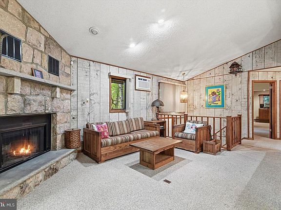 5th image of 701 Watercrest Ave