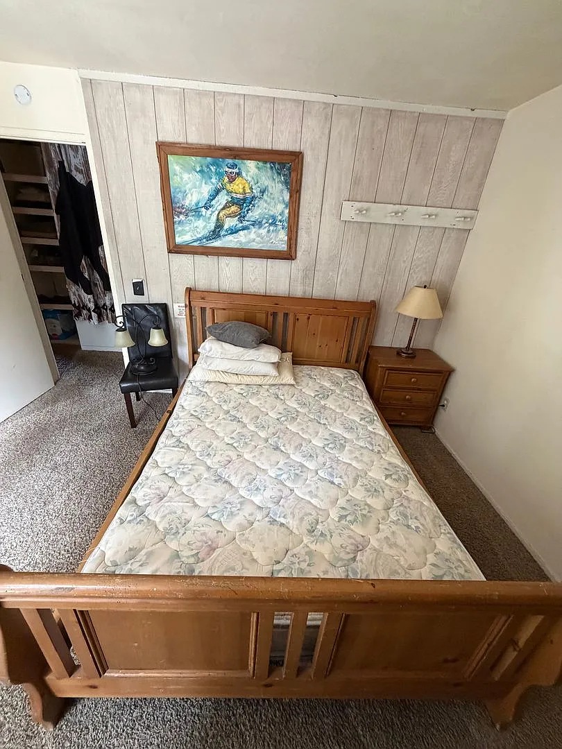 Cozy Furnished 2 Bedroom / 2 Bathroom Condo in Summit Great Mammoth Location — Photo 4