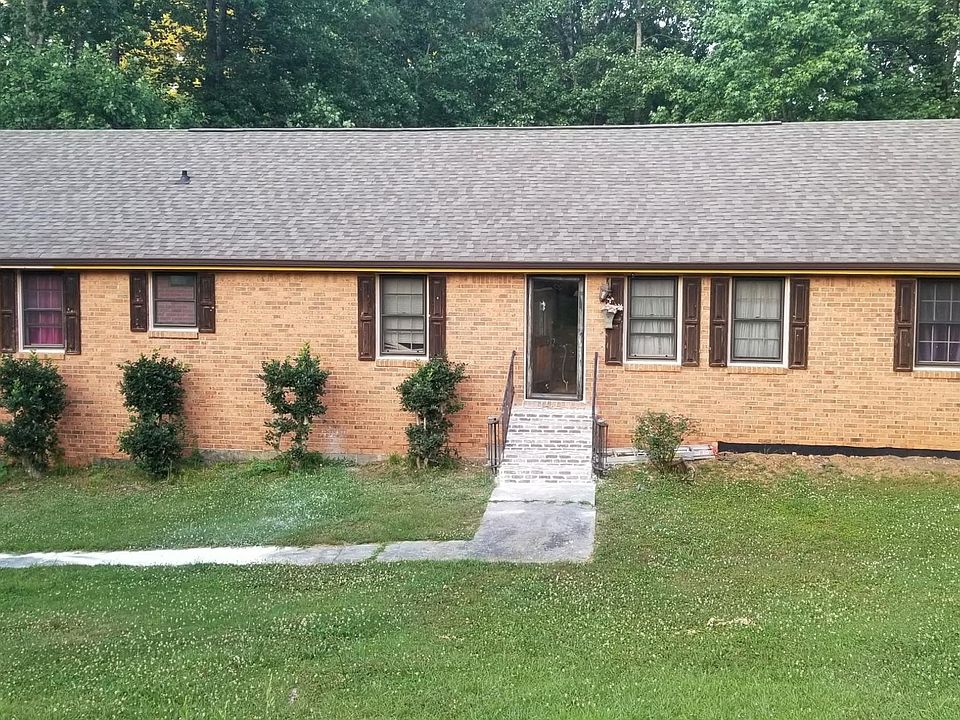 2nd image of 5856 Marcelle Ln
