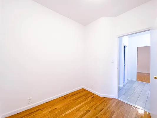 Rented by City Connections Realty | media 12