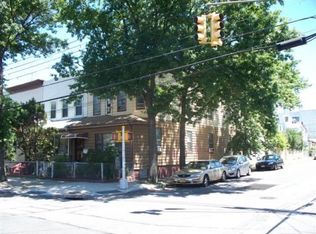 9019 102nd St, Richmond Hill, NY 11418