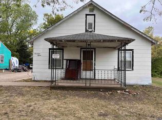 1715 SE Indiana Ave, Topeka, KS 66607