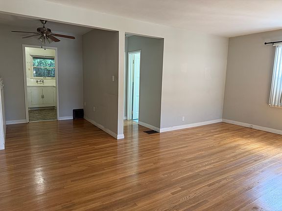 3rd image of 442 S Euclid Ave